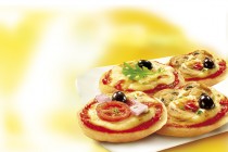 Mini pizzák darált hússal (12 darab – 4 személy részére)
